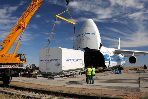 Україна заарештувала 12 літаків АН-124 "Руслан" російської компанії "Волга-Днепр"