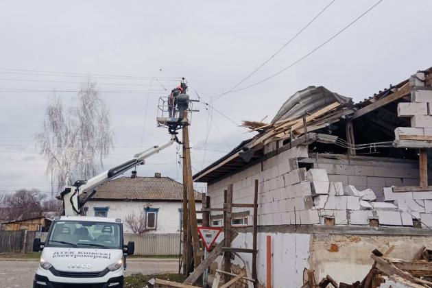 ДТЕК Київські електромережі допомагає повернути електропостачання