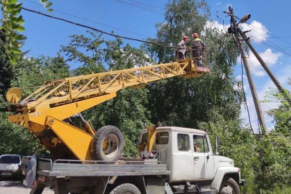 ДТЕК до кінця 2025р. планує розчистити 103 км ліній електропередачі у Києві