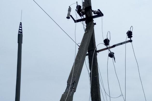 Попри обстріли ДТЕК Донецькі електромережі повернув світло в оселі 24 тисяч родин на Донеччині