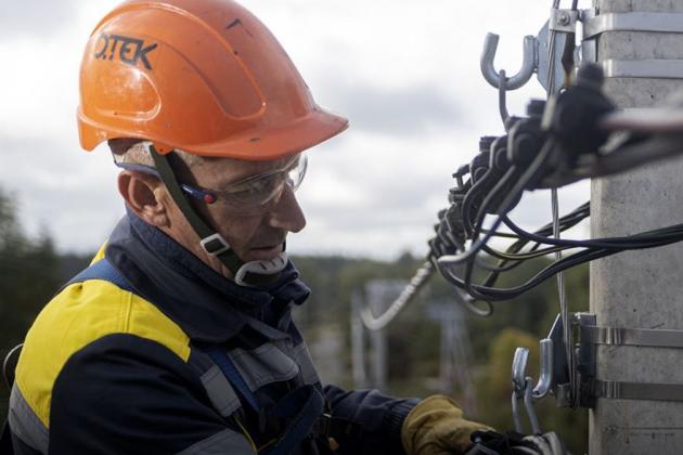 Минулого тижня ДТЕК повернув світло 814 тисячам родин після обстрілів