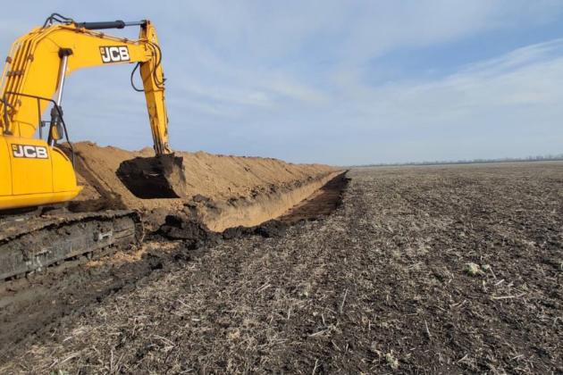 ДТЕК Енерго допоміг ЗСУ звести 26 км захисних укріплень в Донецькій області