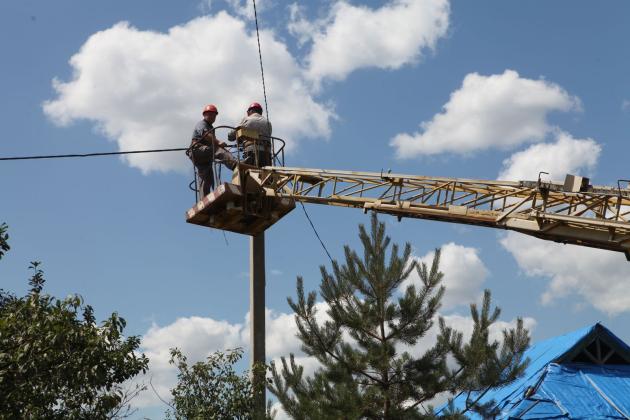 "Харківобленерго" почало підключати до електропостачання с. Кам'янка в Ізюмському районі
