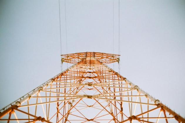 Power consumption in Ukraine matches seasonal norms, but Russian shelling causes new outages