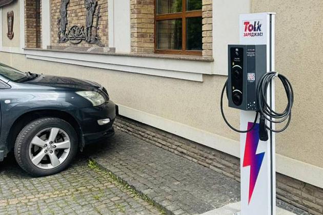 Tolk розширює інфраструктуру зарядних станцій для електромобілів