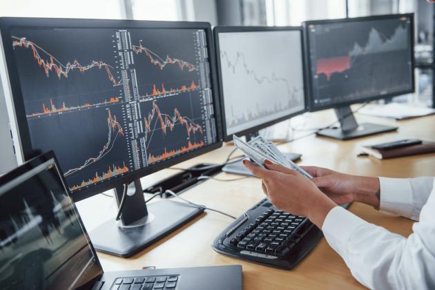 Чому європейські країни рятують свою промисловість, а Україна — ні