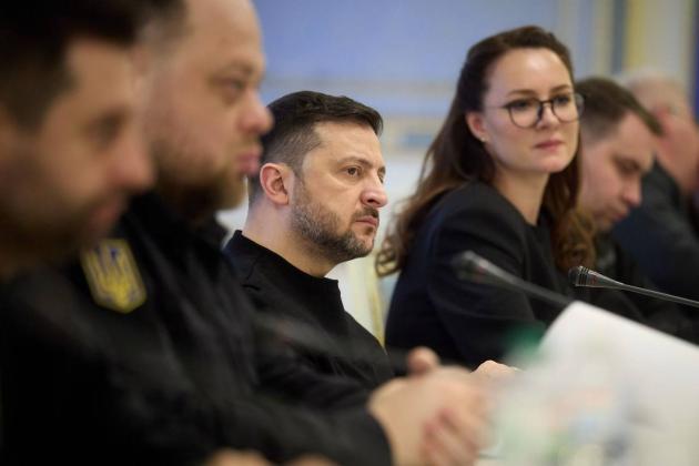 По 1500 грн на руки: Зеленський наказав Уряду роздати 19,5 млрд грн пенсіонерам та вразливим категоріям